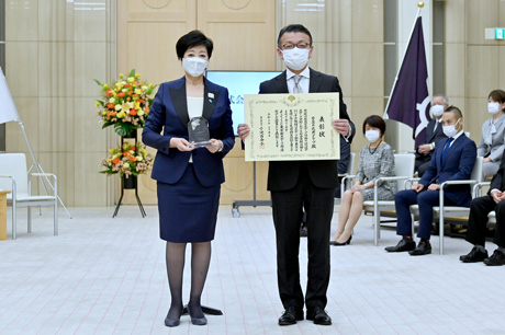 写真：丸井グループ表彰式