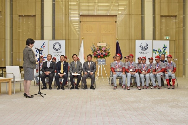 知事のあいさつの写真