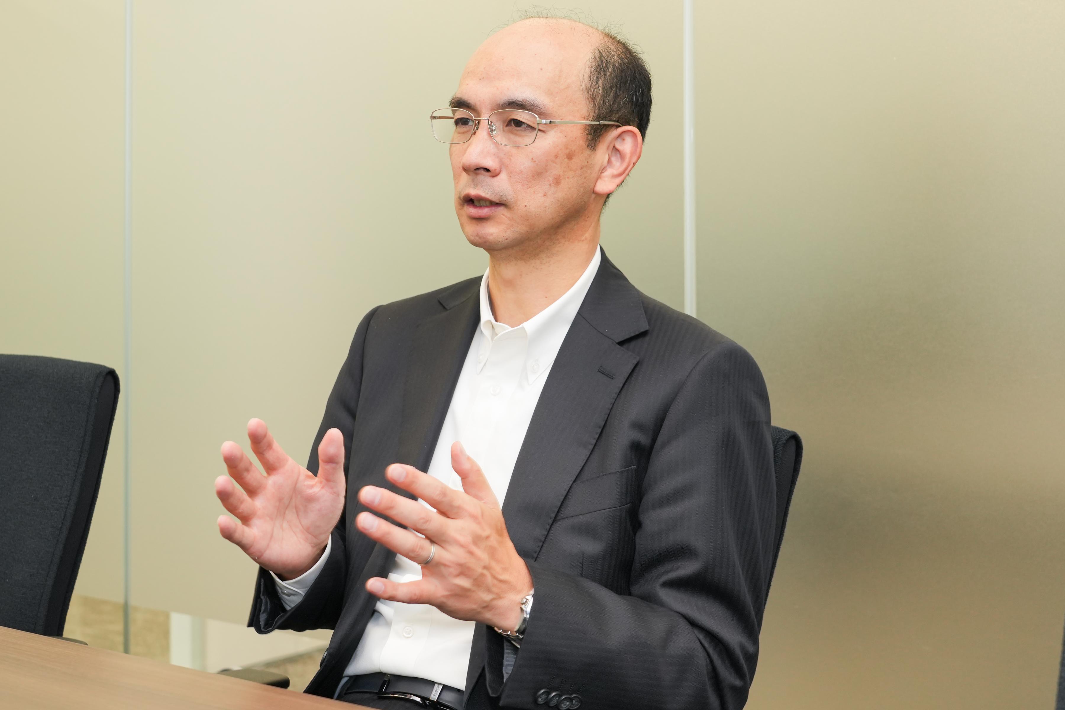 総務部 上席部長 青栁 有二（あおやぎ ゆうじ）さん