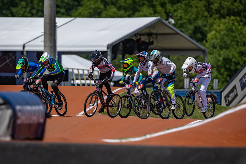 BMX競技画像