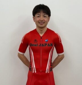 箭内秀平