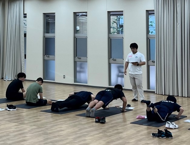 腕立て伏せ