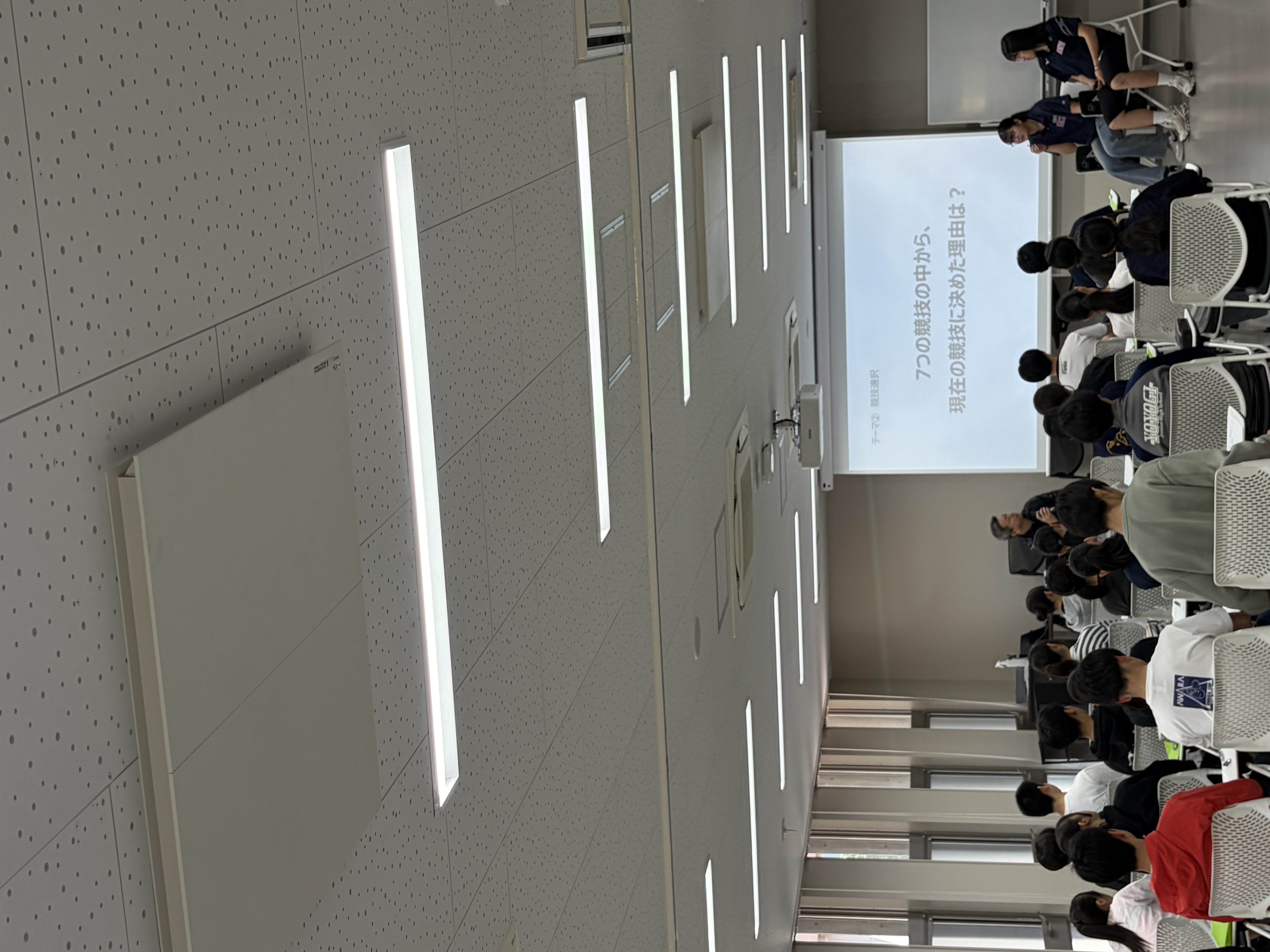 修了生の話を聞く第17期生