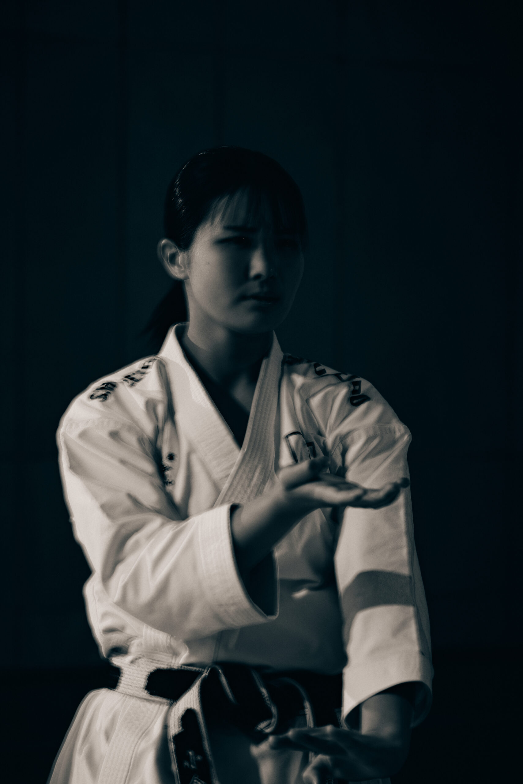 The photo of Ogura playing Kata